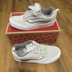 VANS Knu Skool Chunky Trainer in grey and silver lace up shoes sneakers sz9 new